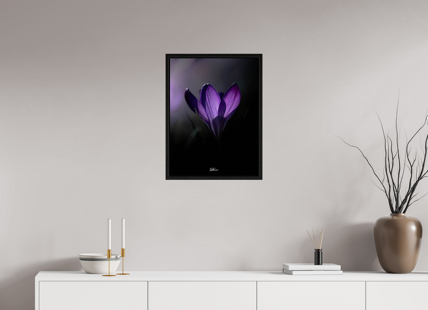 45 x 60 cm, Floater Frame Purple crocus